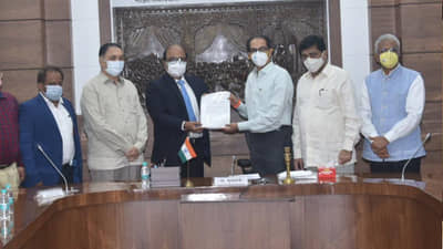 भोसले समितीचा अहवाल मुख्यमंत्र्यांना सादर; आता मराठा आरक्षण पुनर्विचार याचिकेकडे लक्ष