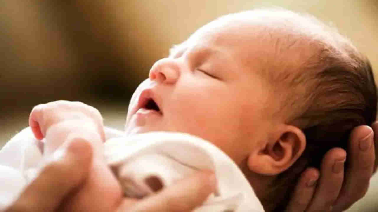 कोरोनाच्या तिसऱ्या लाटेत नवजात बालकांना धोका? गर्भवती महिलांसाठी लस किती आवश्यक? जाणून घ्या तज्ज्ञांची उत्तरे