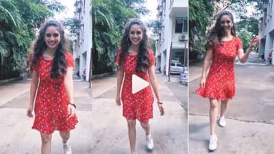 Video | ‘माझ्या गालावर पडते खळी, नाक माझं बाई चाफेकळी…’, श्रुती मराठेच्या अदा पाहून नेटकरी फिदा!