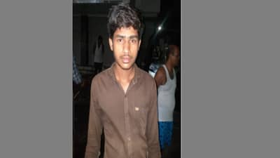 25 सेकंदांचा थरार, 18 वर्षांचा तरुण चेंबरमध्ये पडला, पुढे काय घडलं ?