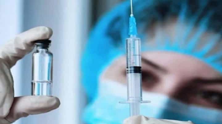 Maharashtra Vaccination Record | महाराष्ट्रात देशातील सर्वाधिक लसीकरणाची नोंद Maharashtra Vaccination Record | महाराष्ट्रात देशातील सर्वाधिक लसीकरणाची नोंद