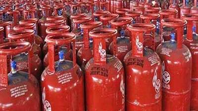 एलपीजी सिलिंडरचा नवीन ब्रँड बाजारात, पाहताच कळेल किती शिल्लक आहे गॅस, इतका हलका की कोणीही उचलू शकेल!