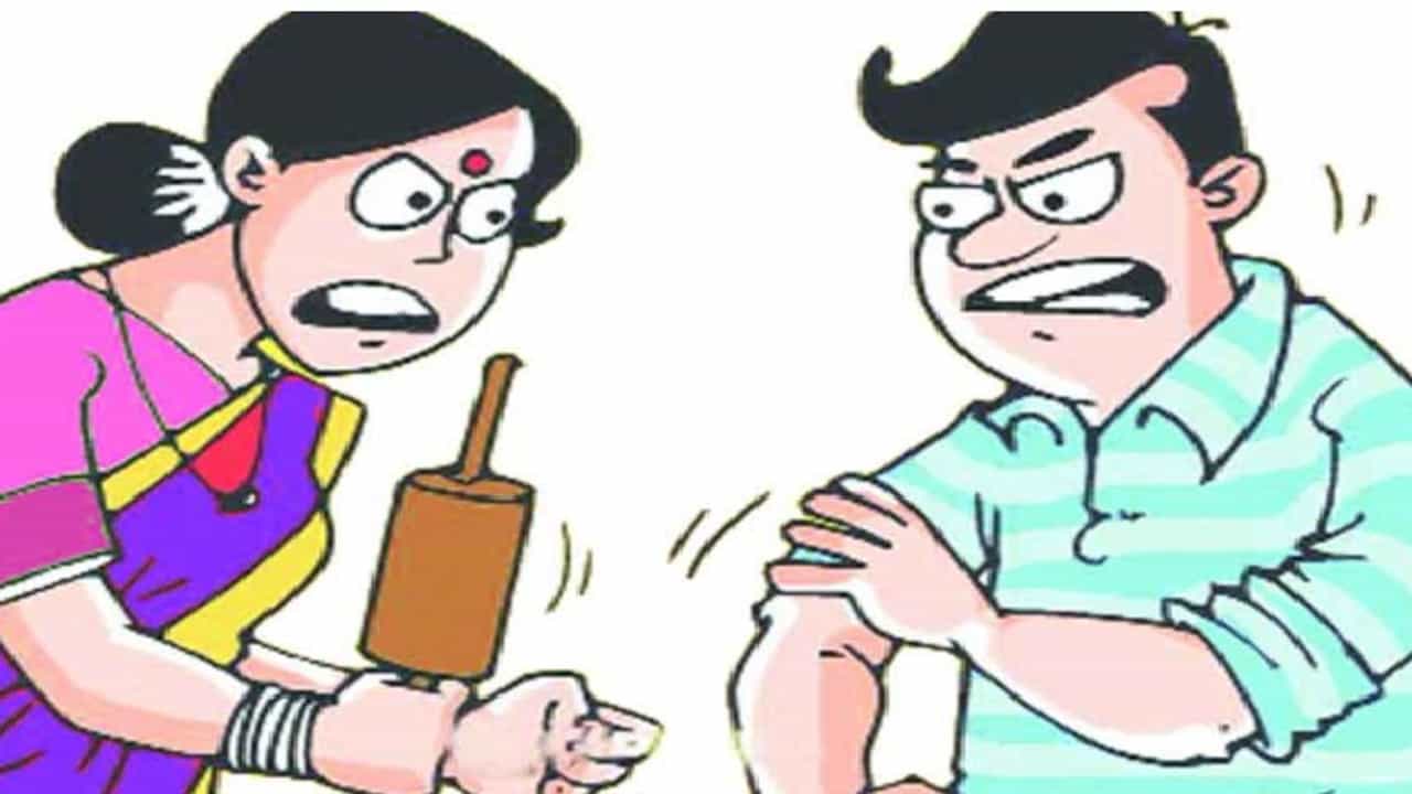 लॉकडाऊन काळात पुणेकर नवरोबांना बायकांचा भलता त्रास, पुण्यात दीड हजार तक्रारी!