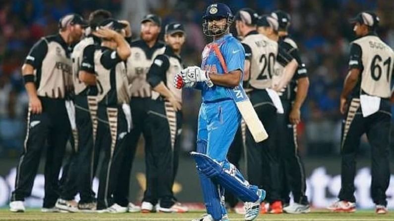 पुन्हा 2016 च्या टी-20 वर्ल्ड कपमध्ये भारताने न्यूझीलंडला 126 धावांवर रोखलं. पण स्वत:ही केवळ 79 रन्सच केल्याने 47 धावांनी सामना गमावला.
