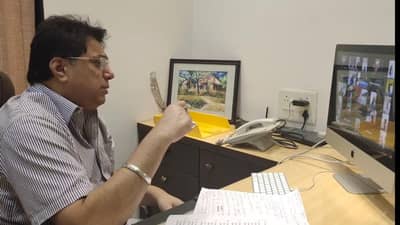 वर्ध्यात लसीकरण पूर्ण करणाऱ्या ग्रामपंचायतींना 5 लाखांचा विशेष निधी देणार, नियोजन करा - आमदार रणजित कांबळे