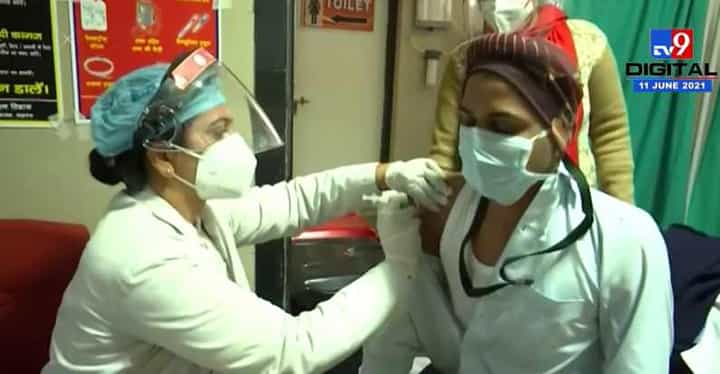 Special Report| अंदाधुंद लसीकरणामुळे कोरोना वाढण्याची भीती ? हेल्थ एक्सपर्टसचा मोदींना अहवाल Special Report| अंदाधुंद लसीकरणामुळे कोरोना वाढण्याची भीती ? हेल्थ एक्सपर्टसचा मोदींना अहवाल
