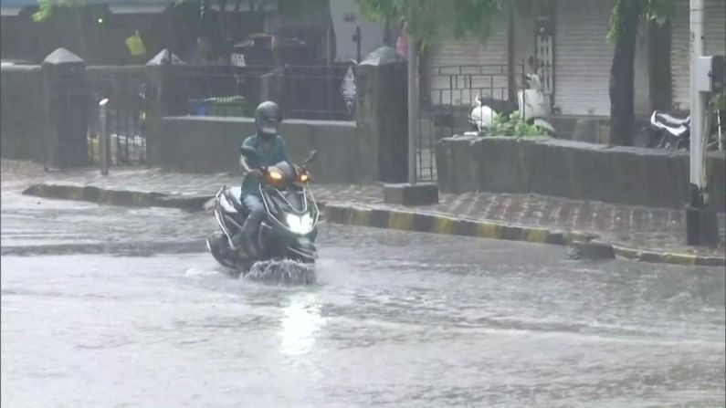 Mumbai Rain Live Updates | मुंब्यात पाच मजली इमारतीच्या कॉलमला तडे, सर्व परिवारांना बाहेर काढण्यात पालिकेला यश