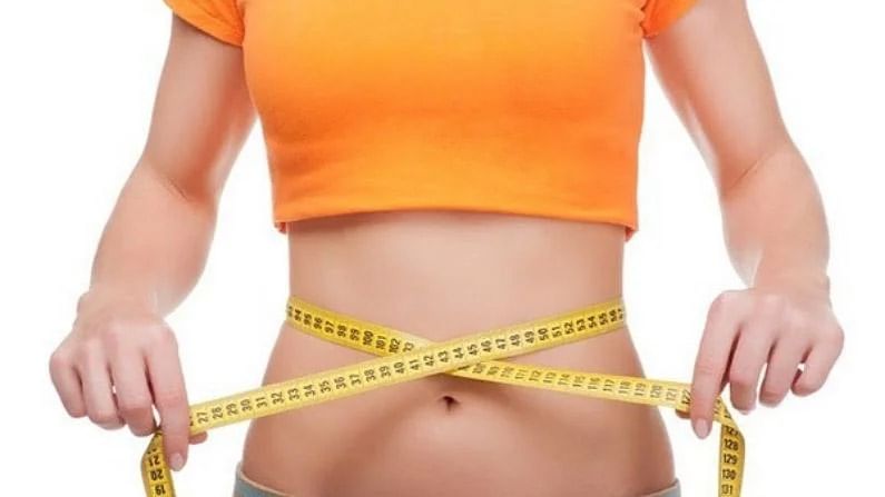 Weight Loss : लठ्ठपणा कमी करण्यासाठी कोमट पाण्यात तूप मिक्स करून प्या!