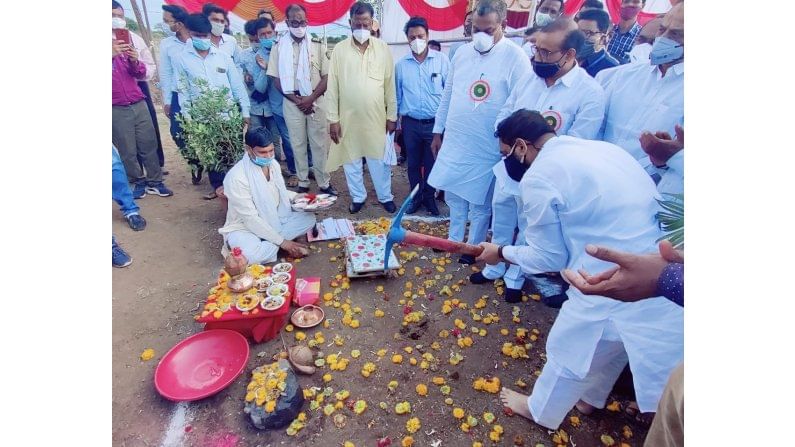 मराठवाड्यातील 'मिशन ऑक्सिजन', उर्जामंत्र्यांकडून परभणीतील ऑक्सिजन प्लांटची पाहणी; अखंडित वीजपुरवठा करण्याचे निर्देश