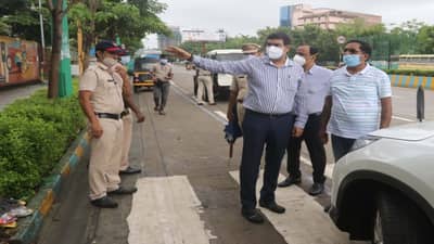 फुटपाथवरील अतिक्रमणे हटवा, चेंबर्सवर झाकणे बसवा, ठाणे महापालिका आयुक्तांच्या अधिकाऱ्यांना सूचना