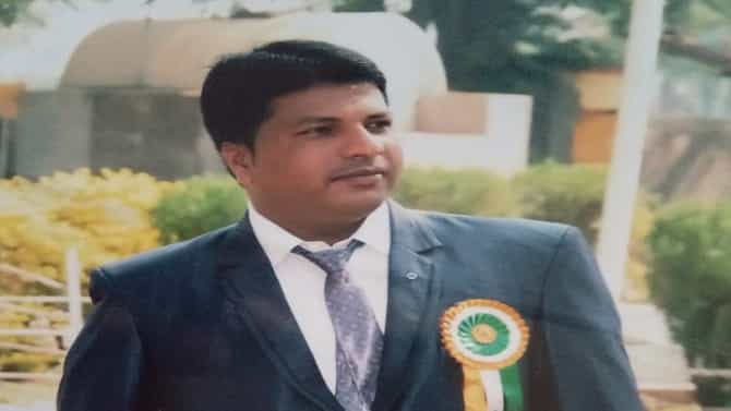 संघर्ष करुन पीएचडी मिळवली पण काळाने घाला घातला, कोल्हापुरातील तरुण प्राध्यापकाचा कोरोनामुळे मृत्यू