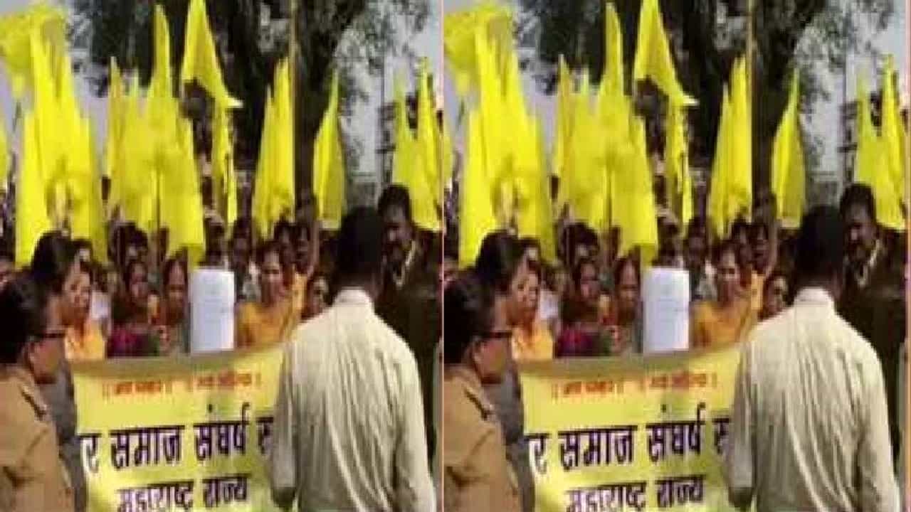 धनगर आरक्षणाचा कायदा करा, अन्यथा ठाकरेंच्या हस्ते शासकीय महापूजा होऊ देणार नाही, धनगर आरक्षण कृती समितीचा इशारा