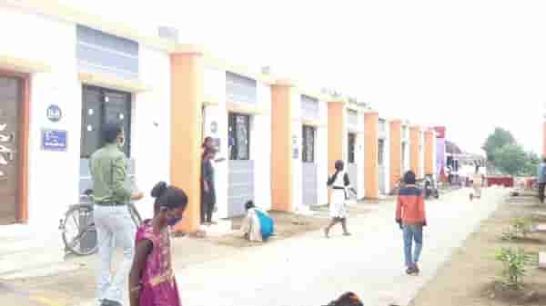 मागेल त्याला हक्काचे घर योजनेचा पहिला प्रकल्प प्रत्यक्षात, अहमदनगरमध्ये सुविधांनी सुसज्ज असलेल्या घराचे लोकार्पण
