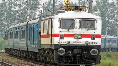 IRCTC च्या वेबसाईटवर ही ट्रिक वापरा, तत्काळ तिकीट नक्की मिळणार !