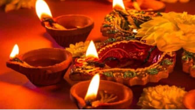 देवासमोर दिवा का लावला जातो? जाणून घ्या यामागील कारण आणि फायदे