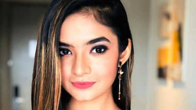 Anushka Sen | अभिनेत्री अनुष्का सेनला कोरोनाची लागण, ‘खतरों के खिलाड़ी’वर स्थगितीचे सावट!