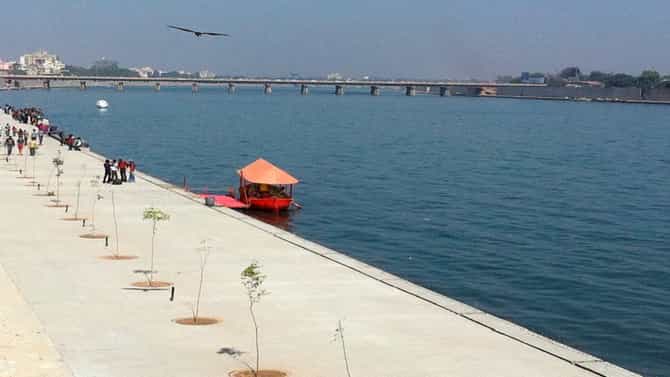 साबरमती नदीच्या पाण्यातही कोरोना विषाणू आढळला, सर्व नमुने पॉझिटिव्ह, धाकधूक वाढली!