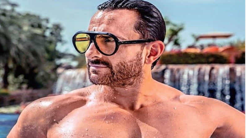 1994 मध्ये सैफ अली खान (Saif Ali Khan) याचा 'मैं खिलाडी, तू अनाडी' हा चित्रपट प्रदर्शित झाला होता. या चित्रपटाच्या प्रमोशनदरम्यान सैफसोबत अशी एक घटना घडली, जी आठवल्यास सैफ अजूनही थरथर कापतो.