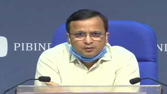 लस घेऊनही कोरोना झाला तरी रुग्णालयात दाखल होण्याची शक्यता खूपच कमी : आरोग्य मंत्रालय