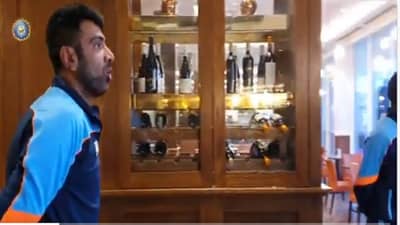 Ind vs NZ : पहिल्या दिवसाचा खेळ रद्द् झाल्यावर, खेळाडू रंगले या खेळात, पाहा व्हिडीओ