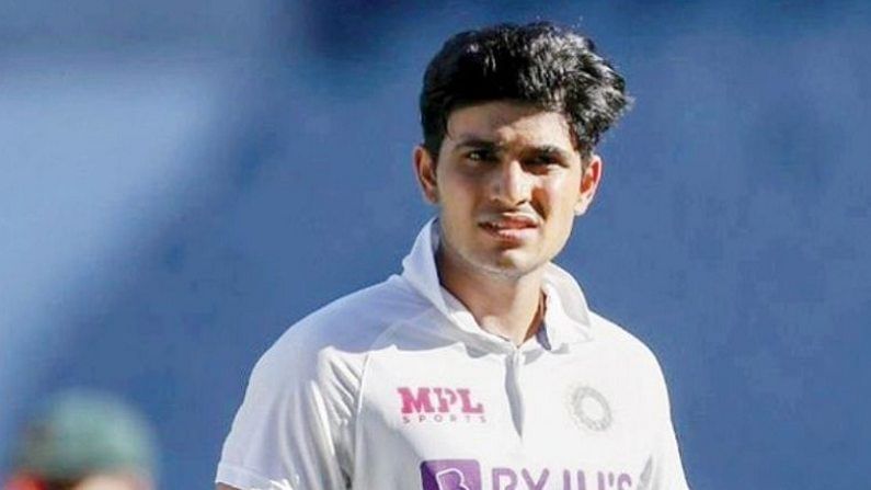 ICC WTC Final 2021 : शुभमन गिलवर 6 फूट 8 इंच उंचीच्या बोलरचा हल्ला, हेल्मेटवर चेंडू आदळला, गिल थोडक्यात बचावला ICC WTC Final 2021 : शुभमन गिलवर 6 फूट 8 इंच उंचीच्या बोलरचा हल्ला, हेल्मेटवर चेंडू आदळला, गिल थोडक्यात बचावला