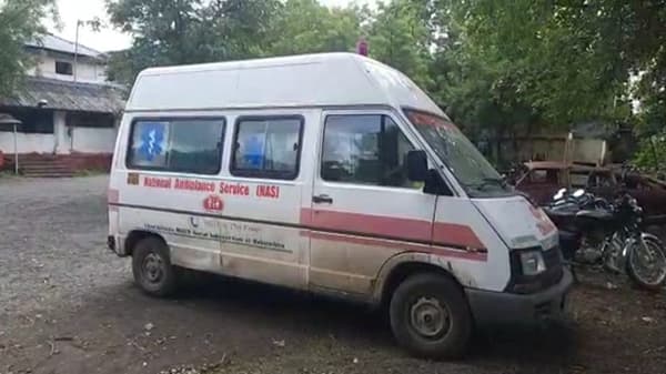 ही तर हद्दच झाली ! आता थेट रुग्णवाहिकेची चोरी