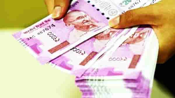 पुरामुळे उद्ध्वस्त झालेल्या व्यापाऱ्यांच्या मदतीसाठी जिल्हा बँकेची धाव, माफक दरात कर्ज देणार