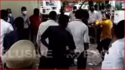 अजित पवारांच्या बैठकीत गोंधळ घालणाऱ्या तरुणाचा संभाजी ब्रिगेडकडून सत्कार