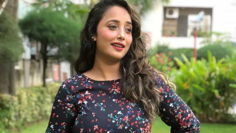 राणी चटर्जी भोजपुरी सिनेमाची एक उत्तम कलाकार आहे. राणीनं भोजपुरीमध्ये अनेक मोठ्या चित्रपटांमध्ये काम केलं आहे, म्हणूनच राणी चाहत्यांच्या मनावर राज्य करते.