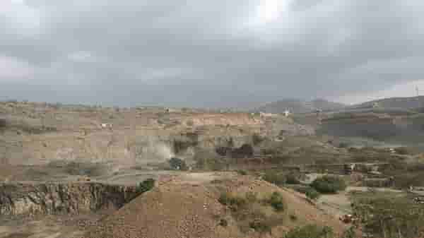 नवी मुंबईतील प्रकल्पग्रस्तांच्या 102 दगडखाणी पुन्हा सुरु होणार, 35 ते 40 हजार लोकांच्या रोजगाराचा प्रश्न मिटला