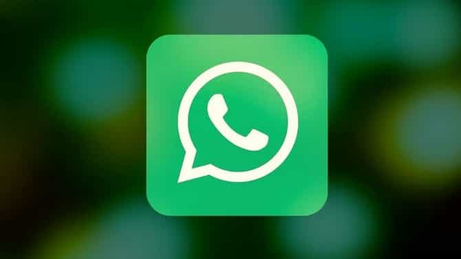 WhatsApp Banking ने व्यवहार आणखी सोपे, चॅटिंगद्वारे बँकेची 10 कामं शक्य!