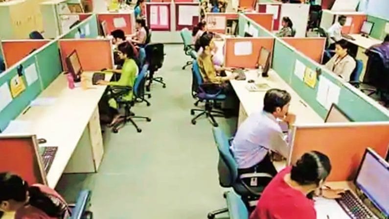 जपान सरकार अडचणीत आलेल्या अर्थव्यवस्थेला संकटातून बाहेर काढण्यासाठी प्रयत्न वेगवेगळ्या उपाययोजना करत आहे. जपान सरकारचा लोकांच्या राहणीमानात बदल घडवण्याचा प्रयत्न आहे. त्यासाठी काम करण्याच्या पद्धती बदलण्याचा प्रयत्न करण्यात येत आहे. जपानमध्ये मायक्रोसॉफ्टनं 2019 मध्ये चार दिवस काम तीन दिवस सुट्टी अशा पद्धतीनं कामाला सुरुवात केली होती. 