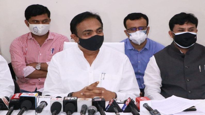 दुष्काळग्रस्त जत तालुक्यासाठी 6 टीएमसी पाणी देण्याचे आदेश, जलसंपदामंत्री जयंत पाटलांकडून निर्णयांचा धडका दुष्काळग्रस्त जत तालुक्यासाठी 6 टीएमसी पाणी देण्याचे आदेश, जलसंपदामंत्री जयंत पाटलांकडून निर्णयांचा धडका