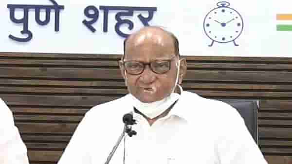 पुण्याच्या राष्ट्रवादीच्या कार्यालयात येण्याआधी मी काळजीत होतो, गर्दीवरुन शरद पवारांची टोलेबाजी