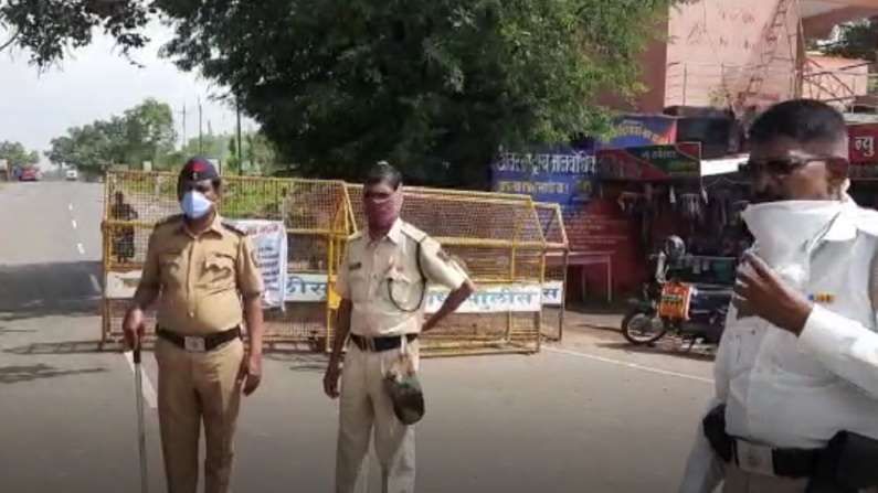 कोरोना डेल्टा विषाणूच्या पार्श्वभूमीवर नाशिक प्रशासन सतर्क, जिल्ह्यात कठोर निर्बंध लागू कोरोना डेल्टा विषाणूच्या पार्श्वभूमीवर नाशिक प्रशासन सतर्क, जिल्ह्यात कठोर निर्बंध लागू