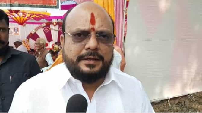 ज्याने त्याने ज्याचा त्याचा पक्ष वाढवावा, पण विकासासाठी एकत्र यावे, मंत्री गुलाबराव पाटील यांचे आवाहन