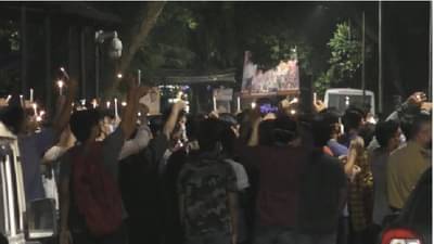 सायन हॉस्पिटलमध्ये डॉक्टर-नर्सला मारहाण, रुग्णाच्या नातेवाईकांवर कारवाईसाठी डॉक्टरांचा कँडल मार्च