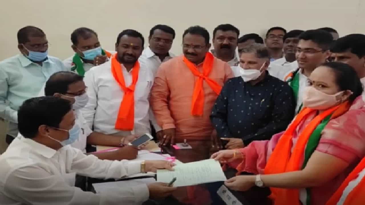 अहमदनगर महापौर निवडणूक, शिवसेनेचा अर्ज, राष्ट्रवादीचा उपमहापौरपदाचा उमेदवार गुलदस्त्यात