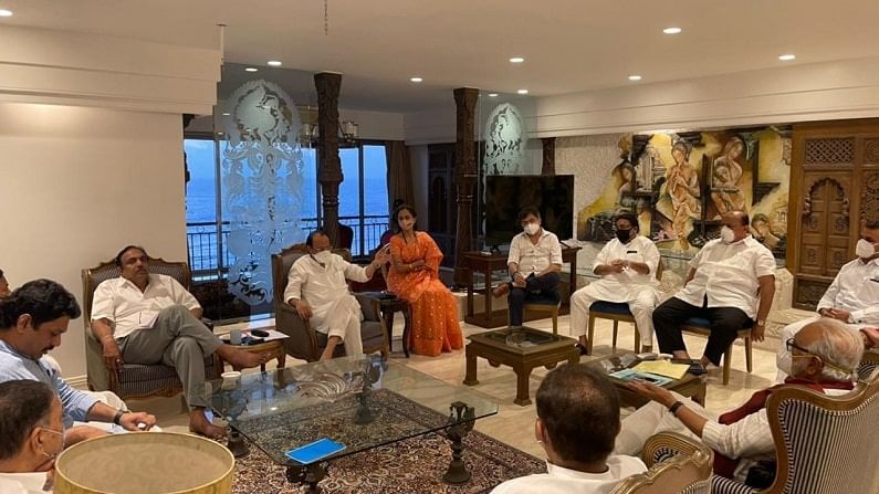 पावसाळी अधिवेशनात विधानसभा अध्यक्षांची निवड नाही? राष्ट्रवादी काँग्रेसचे नेते, मंत्र्यांच्या बैठकीत नेमकी काय चर्चा? पावसाळी अधिवेशनात विधानसभा अध्यक्षांची निवड नाही? राष्ट्रवादी काँग्रेसचे नेते, मंत्र्यांच्या बैठकीत नेमकी काय चर्चा?