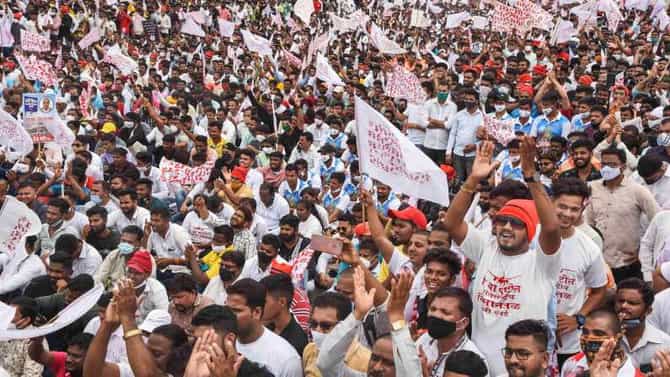 लोकांना जराही धीर नाही, कोरोनाकाळात राजकारण करणाऱ्या पुढाऱ्यांनी विचार करायला हवा- हायकोर्ट