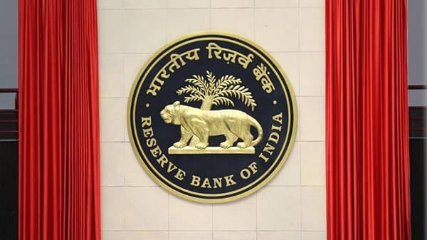 या बँकांवर RBI ची मोठी कारवाई; नियमांचे उल्लंघन केल्याने लाखो रुपयांचा दंड