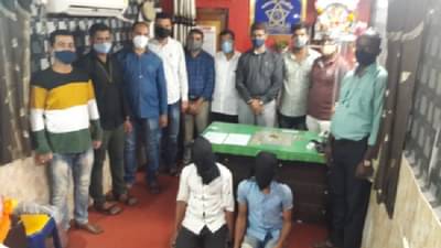 आधी गोड बोलून निर्जन स्थळी नेले, नंतर चाकूचा धाक दाखवत पैशांची लूट, 2 तरुणांना अवघ्या 18 तासांत बेड्या