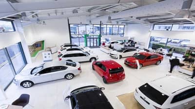 कार विकत घेताय? या टिप्स वाचाल तर मिळेल कमी बजेटमध्ये धांसू कार