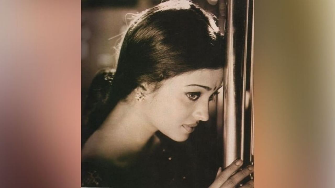 बॉलिवूडची प्रसिद्ध अभिनेत्री ऐश्वर्या राय बच्चननं आपल्या परिश्रमानं फिल्म इंडस्ट्रीत नाव कमावलं आहे. मात्र तिने अनेक बड्या निर्मात्यांसह अनेक हिट चित्रपटांना नकारही दिला आहे. 