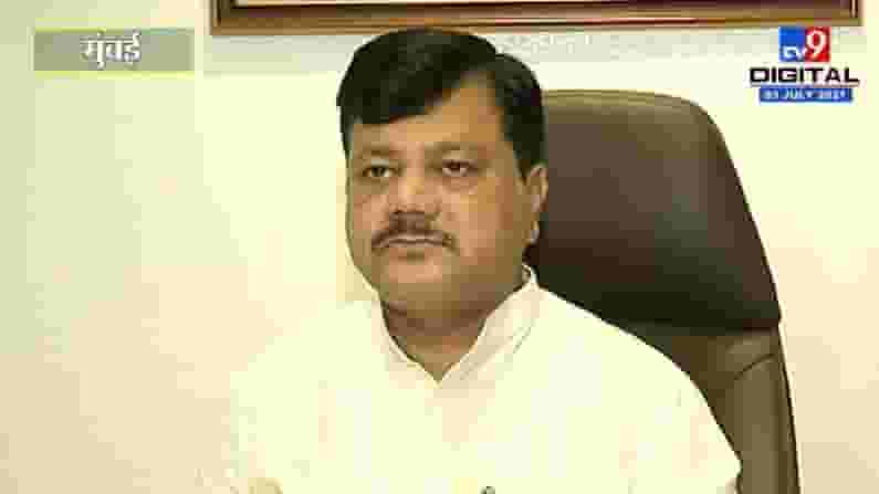 राज्य सरकारला वाईन शॉप, डान्सबार खुले चालतात, मग पायी वारी का नको? : प्रविण दरकेर राज्य सरकारला वाईन शॉप, डान्सबार खुले चालतात, मग पायी वारी का नको? : प्रविण दरकेर