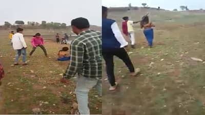 तरुणाशी बोलल्याचा राग, भररस्त्यात दोघींना कुटुंबीयांचीच लाठ्या-दांडक्यांनी मारहाण