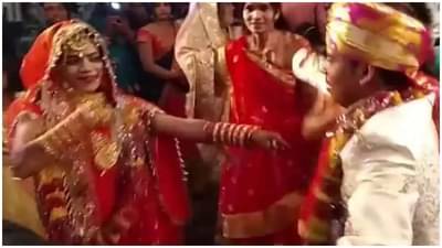 Video | सपना चौधरीच्या गाण्यावर नवरी-नवरदेवाचा भन्नाट डान्स, व्हिडीओ सोशल मीडियावर व्हायरल