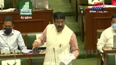 स्वप्नीलच्या आईचा व्हिडीओ स्क्रीनवर लावा, त्याच्या कुटुंबीयांना सरकारनं 50 लाख द्यावेत, सुधीर मुनगंटीवार विधानसभेत आक्रमक