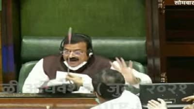 राज्यपालांनी 12 रोखले, भास्कर जाधवांनी 12 बाद केले, भाजपानं आयती संधी दिली? वाचा सविस्तर