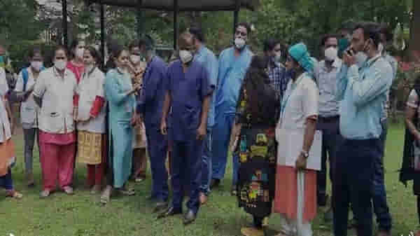 सोलापूर महापालिकेचे डॉक्टर संपावर, पगार कपात केल्यानं कामबंद आंदोलनाला सुरुवात
